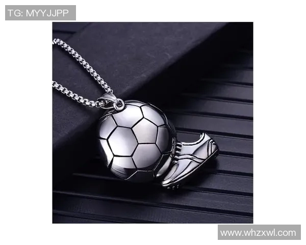 足球明星短项链时尚搭配大全精选图片展示与潮流解析